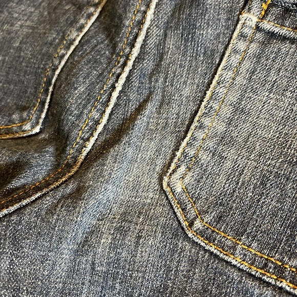 Michael Kors jeans size 8, slightly flared leg, (23-124) - Picture 5 of 9